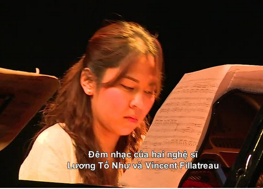 Lương Tố Như biểu diễn hòa nhạc