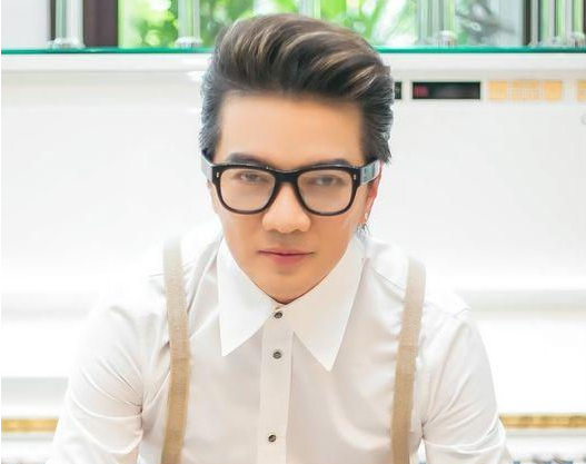 Đàm Vĩnh Hưng tuyên bố mời kiểm toán sao kê sau vụ kiện CEO