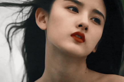 Chiêm ngưỡng loạt khoảnh khắc làm rung động lòng người của loạt mỹ nhân Cbiz