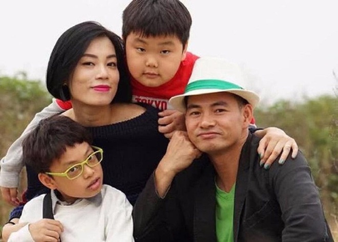 Con trai Xuân Bắc lần đầu lộ diện sau lùm xùm tham gia nhóm chat người lớn