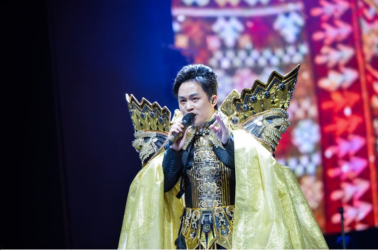Tùng Dương: Tiên phong, kiên định và đẳng cấp!