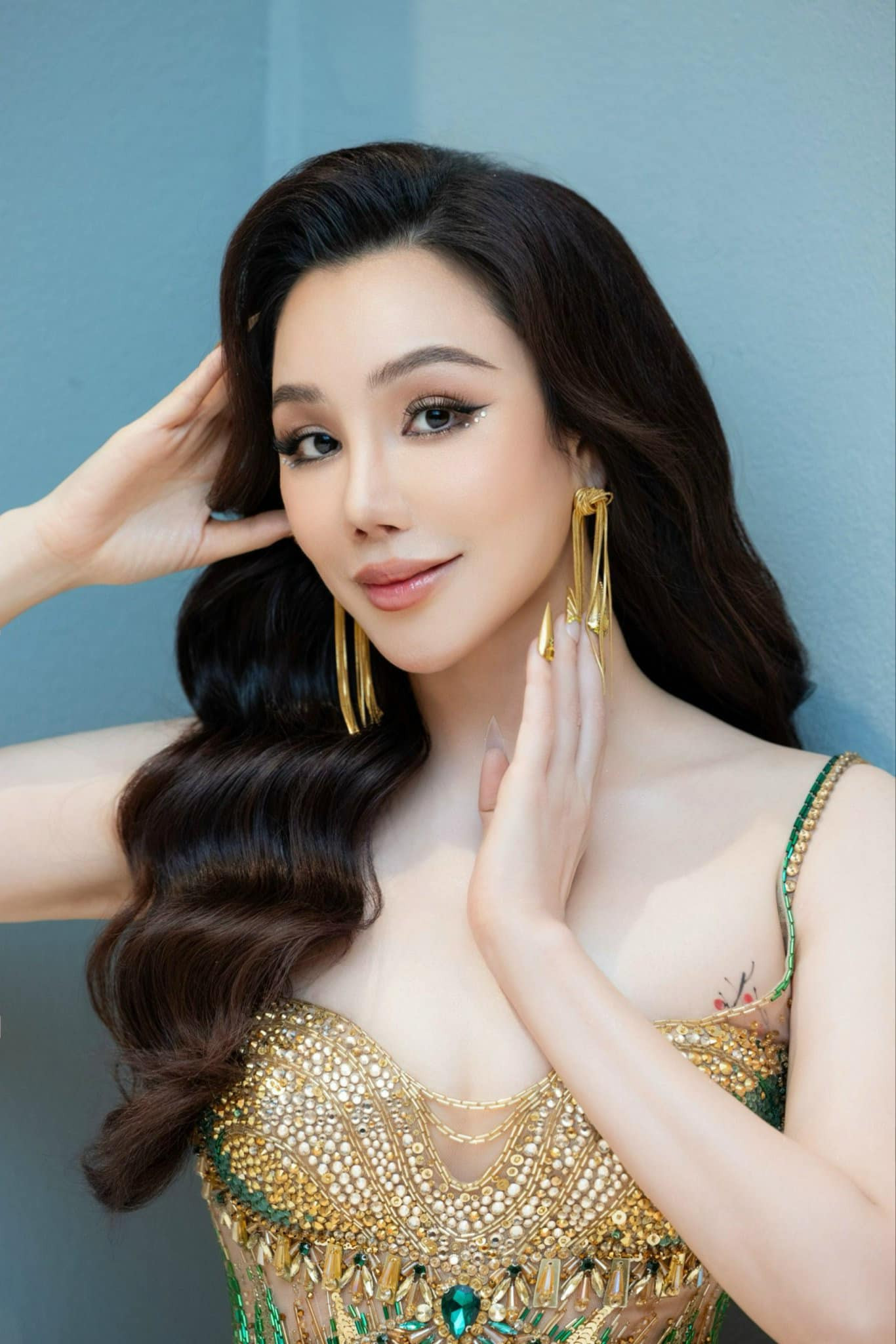 Hồ Quỳnh Hương tiết lộ bạn trai hơn 2 tuổi, yêu mặn nồng nhưng chưa muốn cưới
