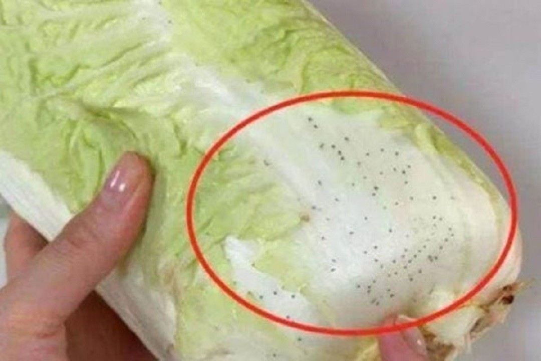3 loại rau tắm thuốc trừ sâu, loại độc đầu bảng lại rất quen thuộc